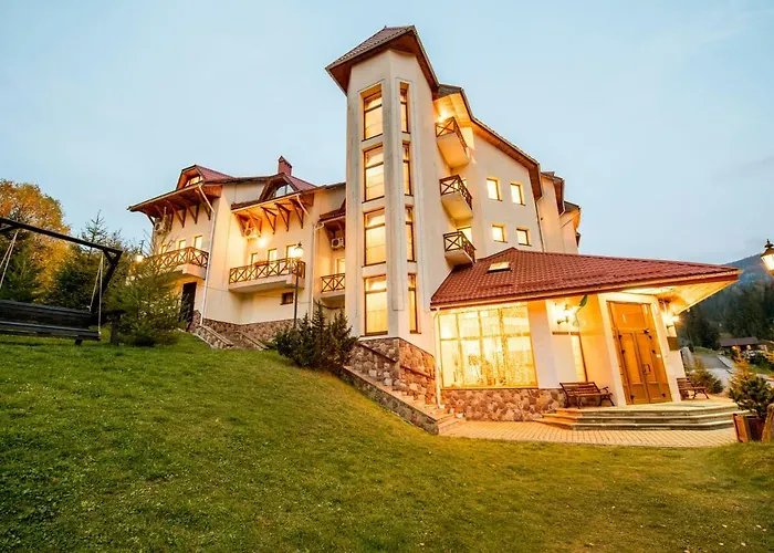 Захар БеркутГотель